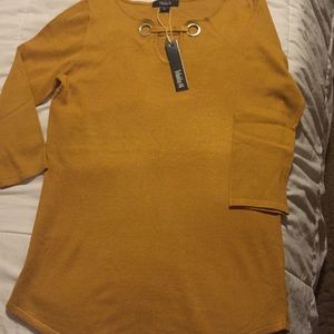 Women’s Tribekka 44 Sweater NWT M